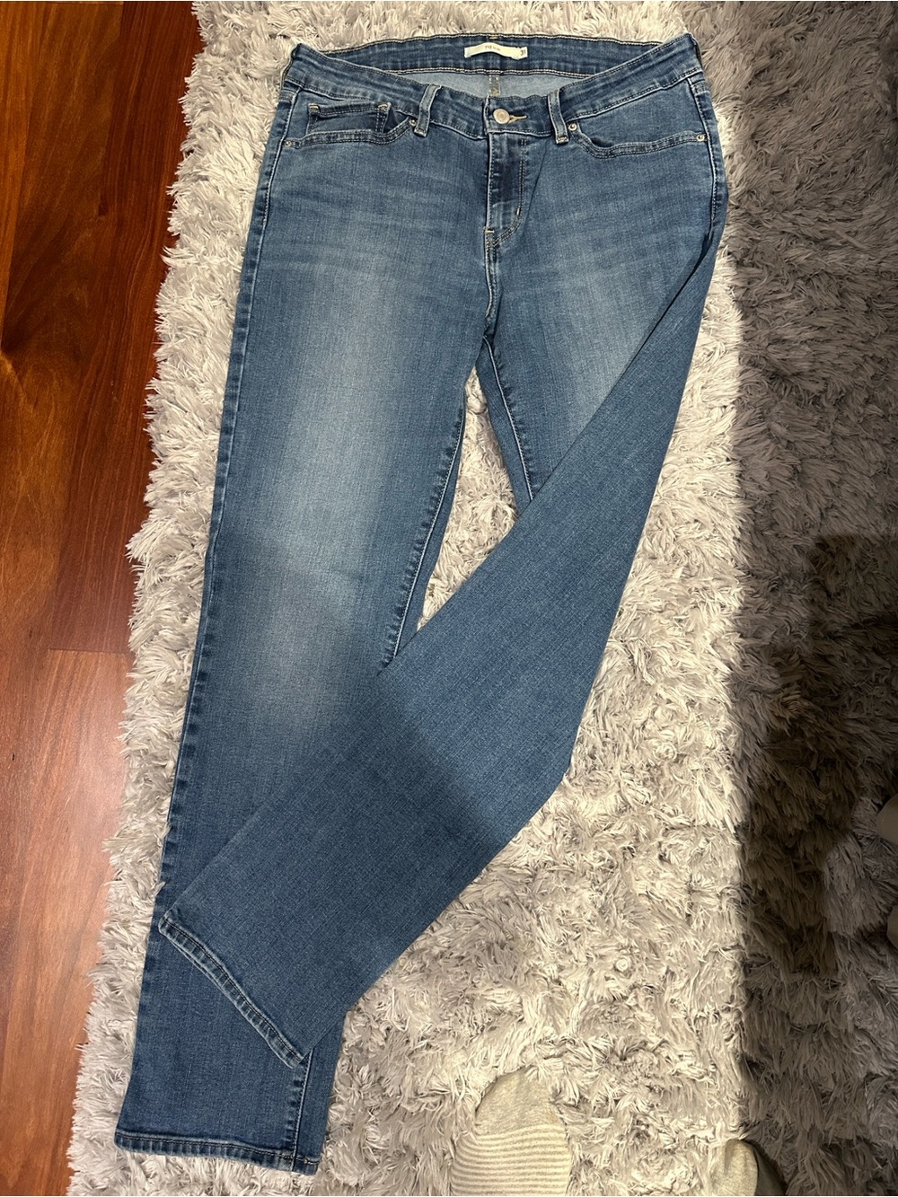 Levi's 712 Slim Medium Blue Jeans